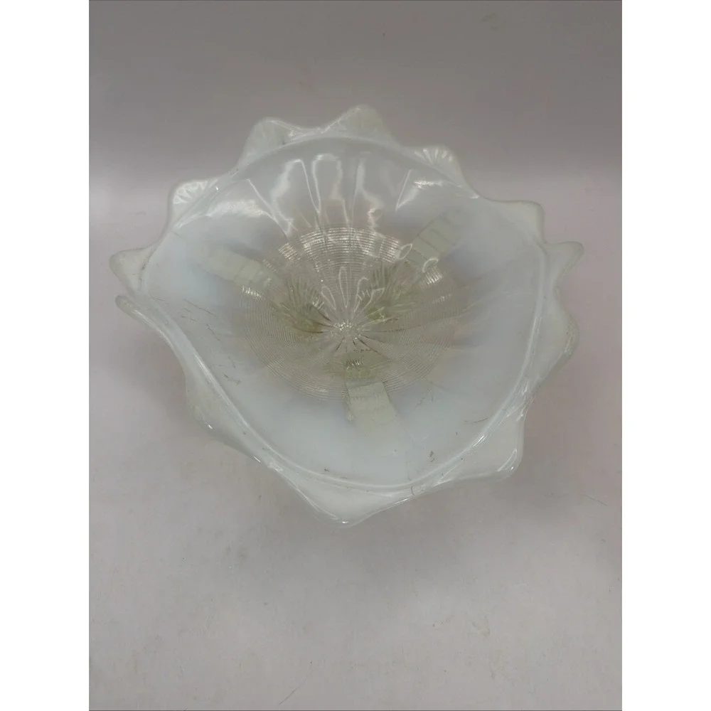 White Northwood Opalescent Glass Bowl Klondyke Three 3 Footed Antique